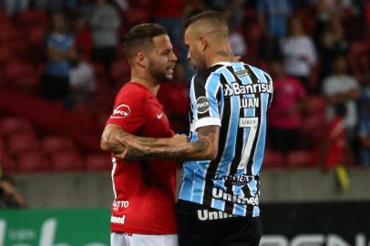  PORTO ALEGRE, RS, BRASIL - 21/03/2018 - Inter recebe o Grêmio pelo jogo de volta das quartas de final do Gauchão 2018. O jogo é o Gre-Nal de número 415.N foto- Luan, Nico López (Jefferson Botega/Agência RBS)Indexador: Jefferson Botega