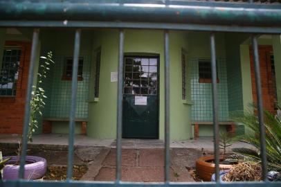  PORTO ALEGRE - Unidade de Saúde Divisa, no bairro Cristal, fechada devido a assalto a enfermeiro, que foi baleado. (foto: LAURO ALVES)