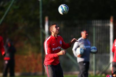 PORTO ALEGRE-RS-BRASIL - 23/06/2015 -Treino Inter no Beira-rio.(FOTO: FÉLIX ZUCCO/ ZERO HORA)Jogador Cláudio Winck.