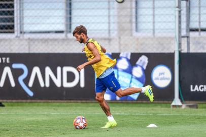 RS - FUTEBOL/GREMIO  - ESPORTES - Jogadores do Gremio realizam treino fisico na tarde desta terca-feira durante o decimo quarto dia da Pré-Temporada Laghetto Hotéis 2019. Na foto, Juninho Capixaba FOTO: LUCAS UEBEL/GREMIO FBPA