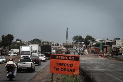  GRAVATAÍ/SAPUCAIA, RS, BRASIL, 28/11/2018 - Radiografa das obras da RS-118. Como estão as obras da RS-118, os trechos prontos e o que ainda falta ser concluído. (FOTOGRAFO: CARLOS MACEDO / AGENCIA RBS)Indexador: Carlos Macedo