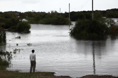  URUGUAIANA, RS, BRASIL, 19/01/2019. Uruguaiana, na Fronteira Oeste, é um dos municipios afetados pelo mau tempo, registrando pessoas fora de casa. Foto: Carlos Macedo/Agência RBS.