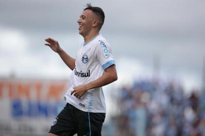 NOVO HAMBURGO,  RS, BRASIL, 20/01/2019- Novo Hamburgo x Grêmio: jogo da primeira rodada do Gauchão 2019. Terceiro gol, Pepê. (FOTOGRAFO: ANDRÉ ÁVILA / AGENCIA RBS)