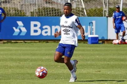  PORTO ALEGRE, RS, BRASIL 21/01/2019 - Treino do Grêmio. (FOTO: ROBINSON ESTRÁSULAS/AGÊNCIA RBS)