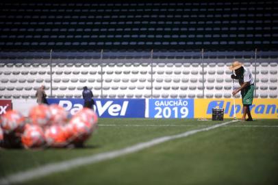  CAXIAS DO SUL, RS, BRASIL, 21/01/2019 - Equipe do Juventude realiza último treino antes de enfrentar o São José. no Jaconi, na quarta feira. Estádio está sendo preparado para o confronto.  (Marcelo Casagrande/Agência RBS)