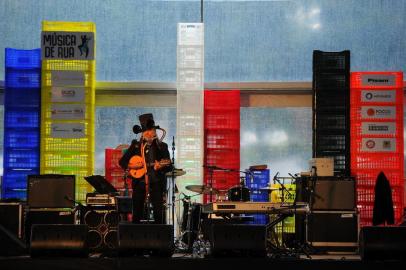  CAXIAS DO SUL, RS, BRASIL 25/03/2018Festival Brasileiro de Música de Rua montado no estacionamento da UCS em Caxias do Sul. (Felipe Nyland/Agência RBS)