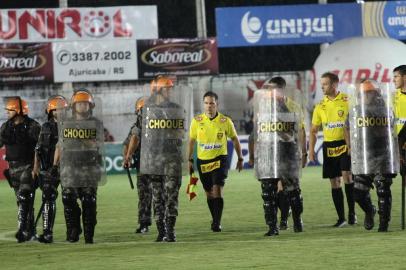  São Luiz x Caxias, pela segunda rodada do gauchão, no Estádio 19 de Outubro