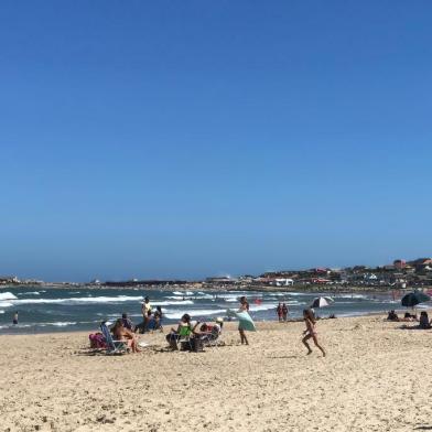 Foto para o Roteiro da Sara. Praia Punta del Diablo, no Uruguai