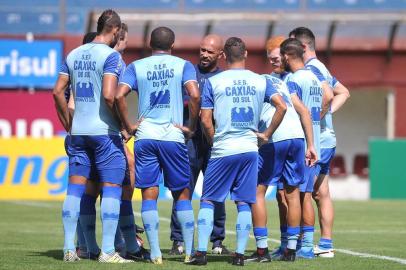  CAXIAS DO SUL, RS, BRASIL (25/01/2019)Treino do SER Caxias no Estádio Centenário em Caxias do Sul. Na foto, técnico Pingo. (Antonio Valiente/Agência RBS)