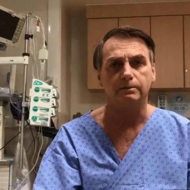 Presidente Jair Bolsonaro divulga vídeo no Twitter no dia anterior à cirurgia para a retirda de bolsa de colostomia. 