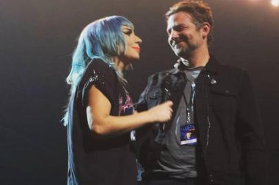 Lady Gaga e Bradley Cooper cantam Shallow juntos ao vivo pela primeira vez