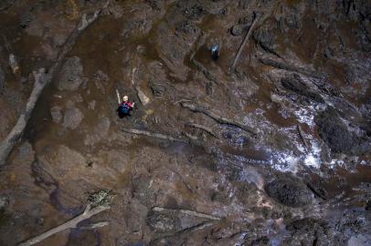  BRUMADINHO, MG, BRASIL - 2019.01.28 - Estrago da lama em Parque das Cachoeiras, em Brumadinho. (Foto: ANDRÉ ÁVILA / Agencia RBS)