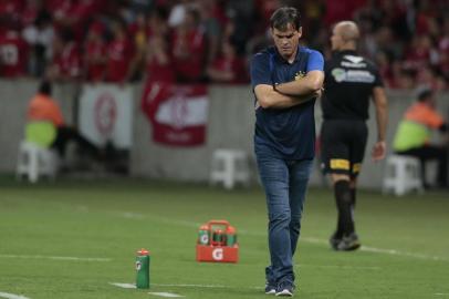  PORTO ALEGRE, RS, BRASIL, 24.01.2019. Internacional e Pelotas se enfrentam pela segunda rodada do Campeonato Gaúcho 2019 no estádio Beira-Rio, em Porto Alegre. Na foto, técnico do Pelotas Diego Gavilán.FOTO: ANDRÉ ÁVILA/AGÊNCIA RBSIndexador: Andre Avila