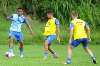  CAXIAS DO SUL, RS, BRASIL 29/01/2019Time do SER Caxias treina no CT do clube. A equipe se prepara para enfrentar o Novo Hamburgo pelo Gauchão 2019. Na foto: O volante Marabá. (Felipe Nyland/Agência RBS)