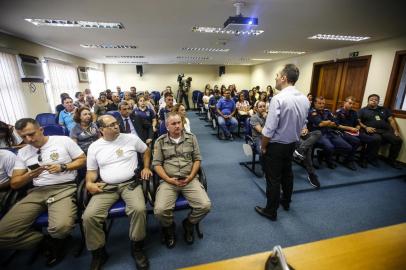  CAPÃO DA CANOA, RS, BRASIL, 30-01-2019: Reunião entre agentes públicos e produção do Planeta Atlântida, ocorreu na sede da Promotoria de Justiça de Capão da Canoa. Na foto, promotor Mateus Stoquetti de Abreu (FOTO FÉLIX ZUCCO/AGÊNCIA RBS, Editoria de Notícias).Indexador: Felix Zucco