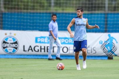  Walter Kannemann durante treino do Grêmio