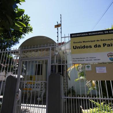  PORTO ALEGRE, RS, BRASIL, 16-11-2018: Pais foram surpreendidos nesta semana com aviso de que a creche municipal Unidos da Paineira, no bairro Partenon, seria fechada (FOTO FÉLIX ZUCCO/AGÊNCIA RBS, Editoria de Geral).