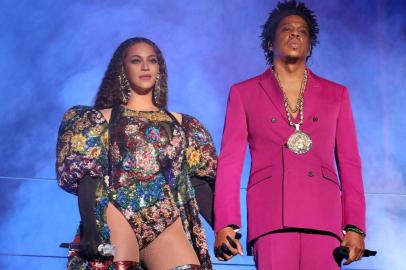 Beyoncé e Jay-z se apresentaram no festival de música Coachella, nos EUA