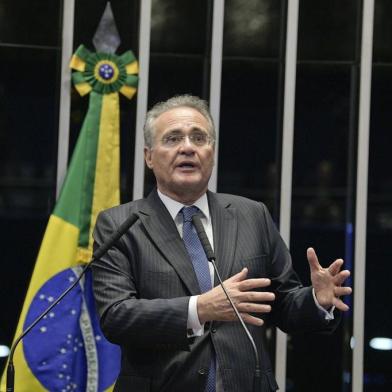 PlenÃ¡rio do Senado durante segunda reuniÃ£o preparatÃ³ria destinada Ã  eleiÃ§Ã£o do presidente do Senado Federal para 56Âª Legislatura.Em discurso, Ã  tribuna, senador Renan Calheiros (MDB-AL) retira a candidatura para PresidÃªncia do Senado.Foto: Pedro FranÃ§a/AgÃªncia Senado