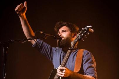 O cantor britânico Passenger abrirá show de Ed Sheeran