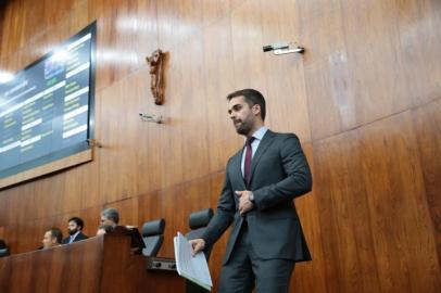  * FOTOS EM BAIXA RESOLUÇÃO*PORTO ALEGRE, RS, BRASIL, 05.02.2019. Governador Eduardo Leite na Assembleia Legislativa.Foto: FERNANDO GOMES/AGÊNCIA RBS