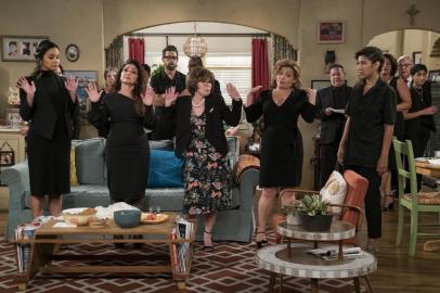 ONE DAY AT A TIME, Melissa Fumero, Gloria Estefan, Rita Moreno,  Justina Machado, Stephanie Beatriz, terceira temporada