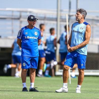 Treino do Grêmio - Auxiliar Victor Hugo Signorelli junto ao técnico Renato Portaluppi