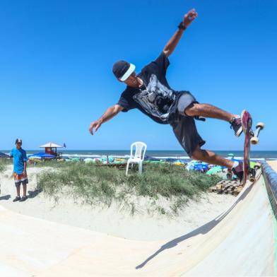 Com música, surfe e skate, festivais Morrostock e ATS se unem em evento único em Atlântida Sul