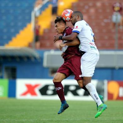  CAXIAS DO SUL, RS, BRASIL, 09/02/2019 - Caxias e Veranópolis se enfrentam as 18 horas, no Estádio Francisco Stédile. Jogo nválido pela 6ª rodada do Campeonato Gaúcho. (Marcelo Casagrande/Agência RBS)