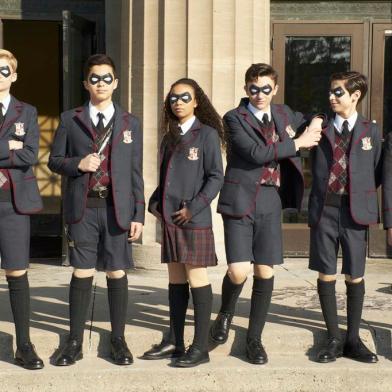 Cena da série The Umbrella Academy, adaptação em quadrinhos da Netflix