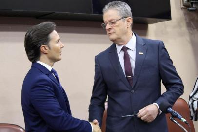 Prefeito de Caxias do Sul, Daniel Guerra (PRB), e presidente da Câmara de Vereadores, Flavio Cassina (PTB), na abertura do ano legislativo, no dia 5 de fevereiro. 