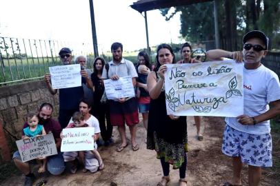  VIAMÃO, RS, BRASIL, 04-02-2019: Um aterro sanitário deve ser instalado na fazenda Montes Verdes, em Viamão. Moradores dos arredores são contra e criaram uma comissão. Bem em frente também há uma escola. O caso está no Ministério Público Federal. (CARLOS MACEDO/ AGÊNCIA RBS)