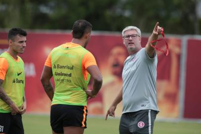 treino - inter - ct parque gigante - porto alegre -  odair - pottker