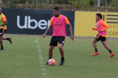 treino - inter - ct parque gigante - porto alegre- paolo guerrero