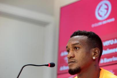  PORTO ALEGRE, RS, BRASIL, 13/02/2019-Coletiva de Edenilson jogador do Inter. (FOTOGRAFO: FERNANDO GOMES / AGENCIA RBS)