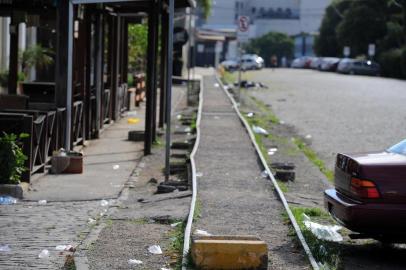  CAXIAS DO SUL, RS, BRASIL 28/01/2019Conforme a Brigada Militar, desde o início da tarde um grupo de pessoas estava reunido no local, em um evento convocado pelas redes sociais, chamado de Pré-Carnaval de Caxias. A realização da festa não estava autorizada pelos órgãos de segurança da cidade.  Após algumas brigas, que deixaram pelo menos duas pessoas feridas, a Tropa de Choque que estava atuando no jogo entre Caxias e Avenida se deslocou até o local. Bombas de gás foram usadas para dispersar o público.(Felipe Nyland/Agência RBS)