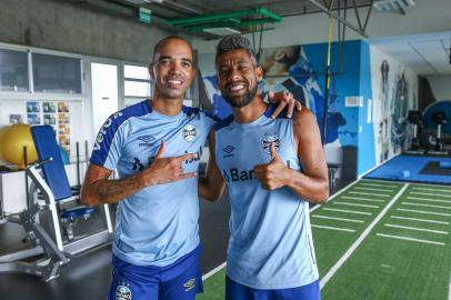 diego tardelli - léo moura - grêmio