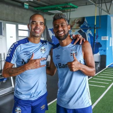 diego tardelli - léo moura - grêmio