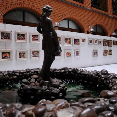  CAXIAS DO SUL, RS, BRASIL, 14/02/2019 - A exposição Pequenos formatos, do artista Selestino  Oliveira, ocupa a galeria de arte no Sesc Caxias. (Marcelo Casagrande/Agência RBS)