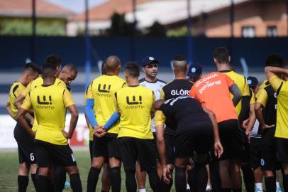  VACARIA, RS, BRASIL (14/02/2019)Time do Glória se prepara para divisão de aceso. (Antonio Valiente/Agência RBS)