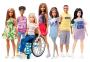 Cadeira de rodas, prótese na perna e mais: conheça nova linha inclusiva da Barbie 