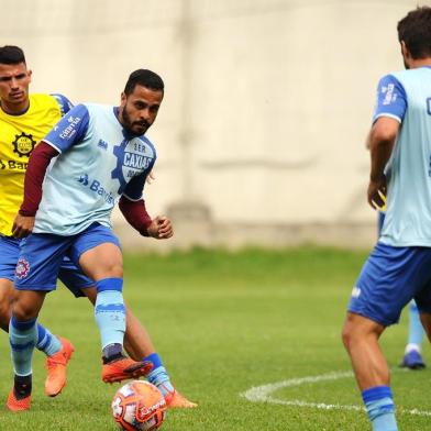  CAXIAS DO SUL, RS, BRASIL (15/02/2019)Treino do SER Caxias no CT. Na foto, meia Diego Miranda. (Antonio Valiente/Agência RBS)