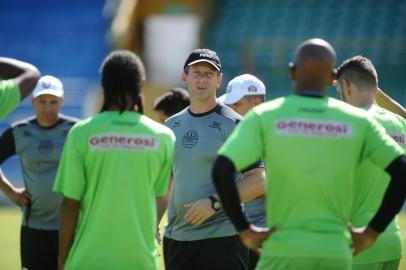  VERANÓPOLIS, RS, BRASIL (06/02/2019)Treino do Veranópolis. Na foto, técnico Sananduva. (Antonio Valiente/Agência RBS)