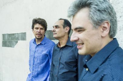 O grupo Trio Corrente, uma das mais importantes formações instrumentais do Brasil, ganhadora do Grammy Award e do Latin Grammy, ambos na categoria Melhor Álbum Latin Jazz