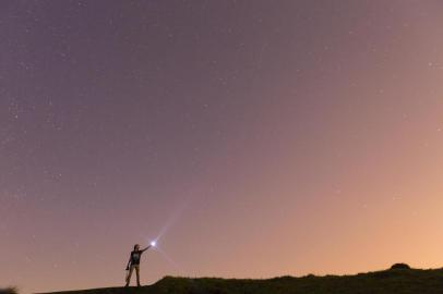  TORRES, RS, BRASIL - Gabriel Zaparolli, 18 anos, fotógrafo Torrense, caçador de estrelas, meteoros e tempestades.Indexador: Jefferson Botega