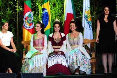 CAXIAS DO SUL, RS, BRASIL, 18/02/2016. Pavilhões da Festa da Uva - Abertura oficial da 31ª Festa Nacional da Uva (Festa da Uva 2016), com a presença do geovernador José Ivo Sartori e do Ministro Miguel Rossetto. (Jonas Ramos/Pioneiro)