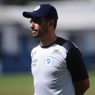  VACARIA, RS, BRASIL (14/02/2019)Time do Glória se prepara para divisão de aceso. Na foto, técnico Júlio Cesar Nunes. (Antonio Valiente/Agência RBS)