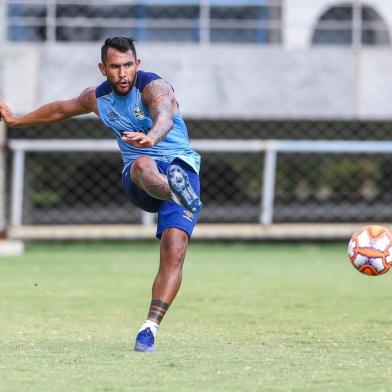 RS - FUTEBOL/TREINO GREMIO  - ESPORTES - Jogadores do Gremio realizam treino durante a tarde desta terca-feira no Centro de Treinamentos Luiz Carvalho, na preparacao para o Campeonato Gaucho 2019. FOTO: LUCAS UEBEL/GREMIO FBPA