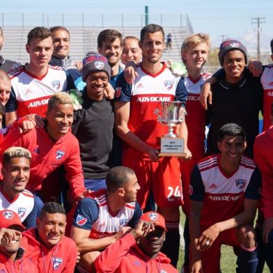 Ex-zagueiro do Grêmio, Bressan é campeão de torneio de pré-temporada com o Dallas FC, dos Estados Unidos (EUA)