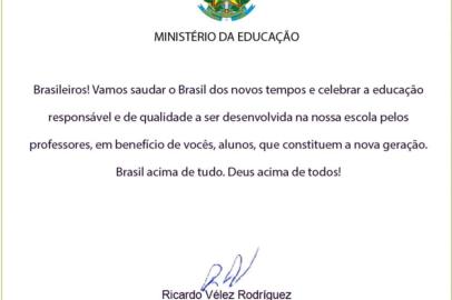 Ministerio da Educação, carta, recomendação, ricardo velez, hino nacional, escolas